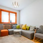 Colorful Getaway Right Next To Ndk By Flat Mаnager