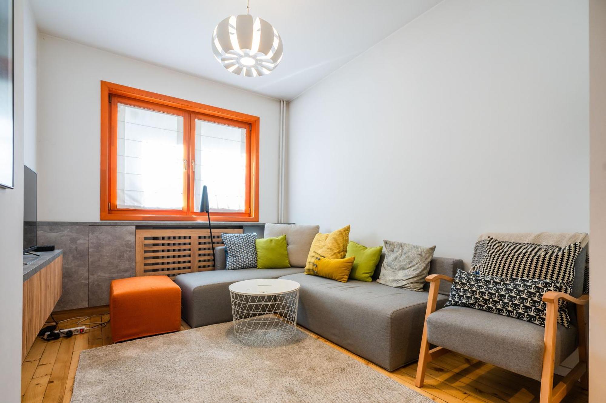 Appartement Colorful Getaway Right Next To Ndk By Flat Mаnager